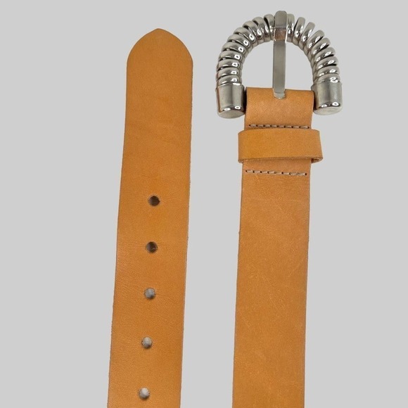 OMEGA Leather Belt in Tan Women's Size Medium - Picture 6 of 12